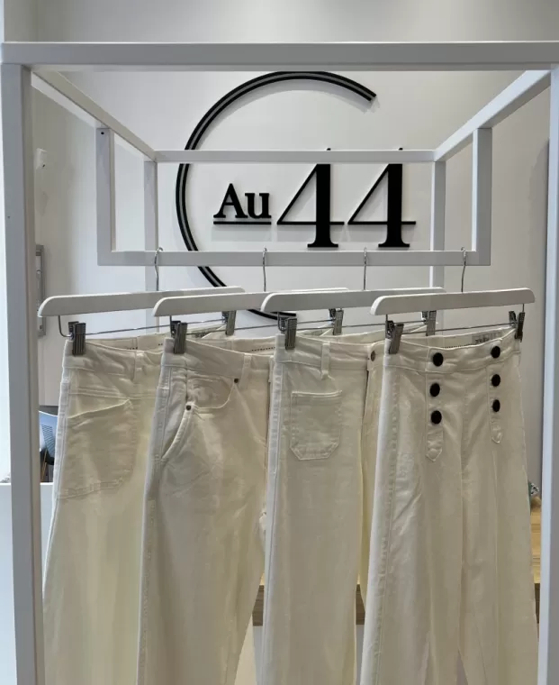 Découvrez AU44, l'adresse mode incontournable à Toulouse pour votre prêt-à-porter féminin., Toulouse, Boutique Au44