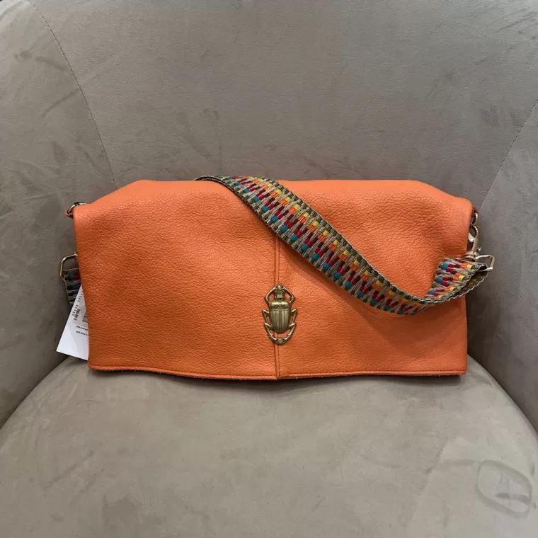 FÊTE DES MÈRES : RÉDUCTION SAC SOUS LES PAVÉS , Toulouse, Boutique Au44